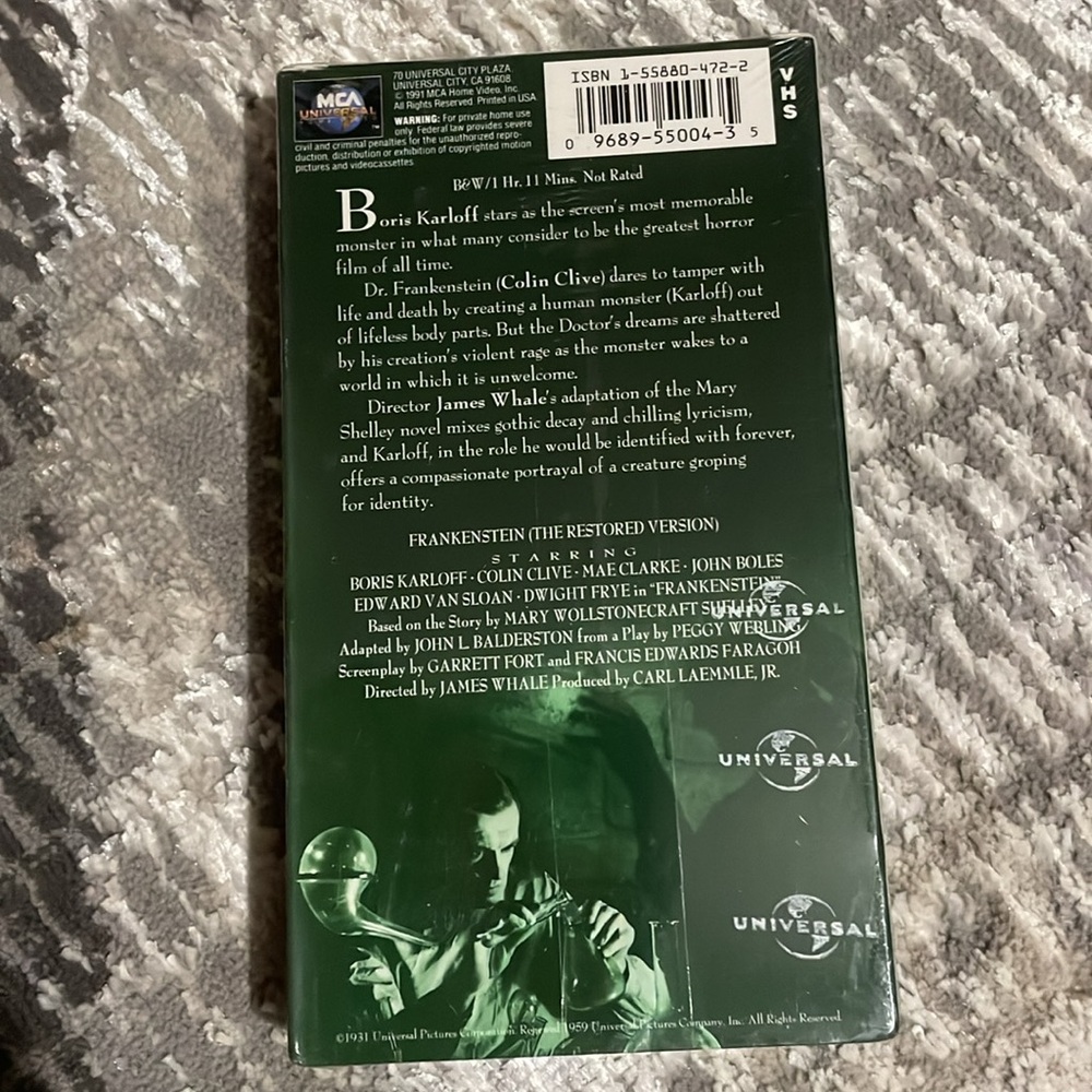 Two NEW in package Dracula & Frankenstein (Horror)classic collection VHS tapes - Picture 3 of 7